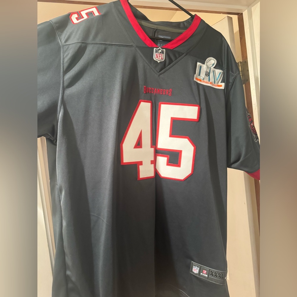 Tampa Bay Buccaneers Custom Devin White Jersey *SEND OFFERS*